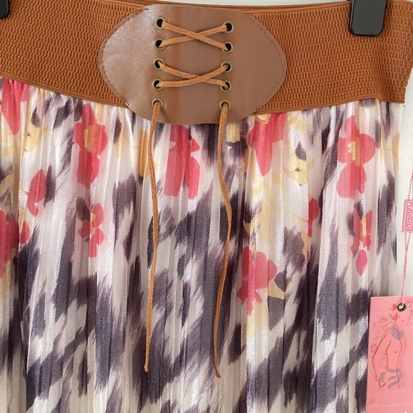 BNWT Wewa Women's Coral/Brown Floral Elasticated Waist Maxi Chiffon Skirt Sz 12 - Picture 16 of 16